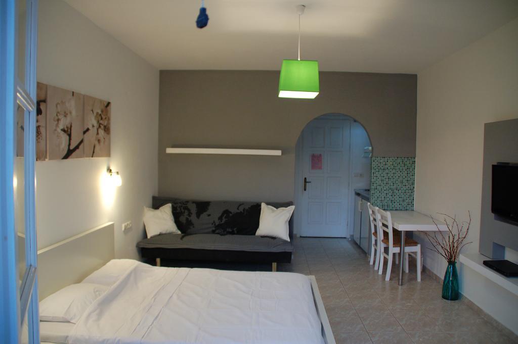 Handrina Studios Naxos City Bagian luar foto