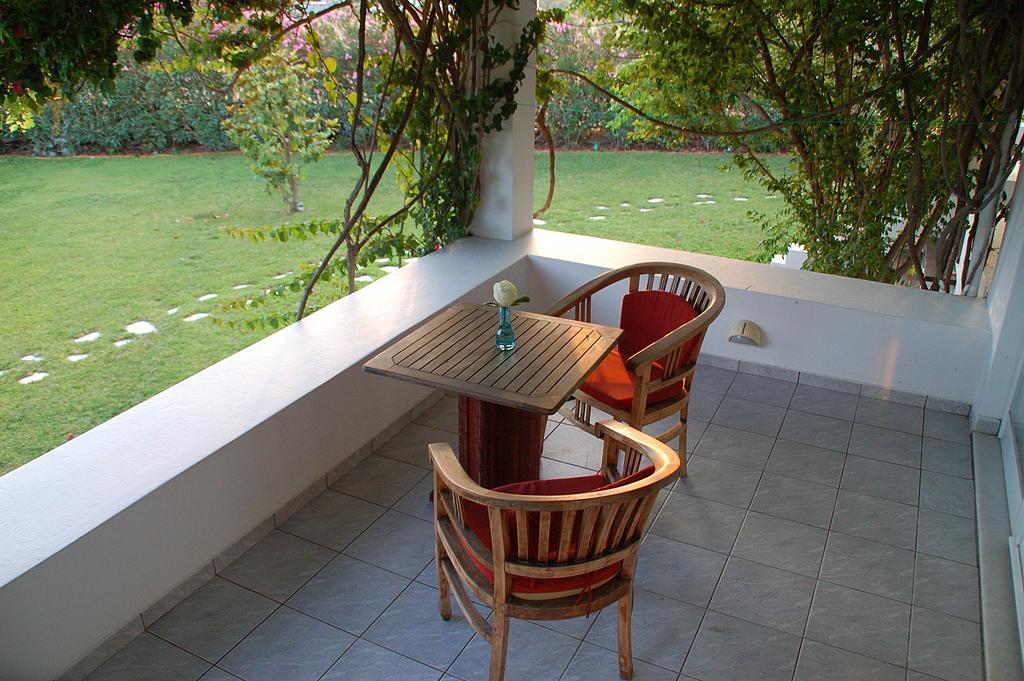 Handrina Studios Naxos City Bagian luar foto
